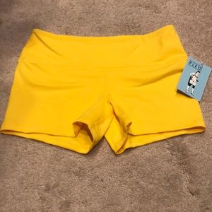 Large Fleo Shorts in Dandelion Yellow